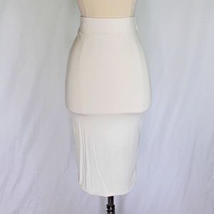 DASH White Stretch Pinup Pencil Skirt By Kim Kardashian
